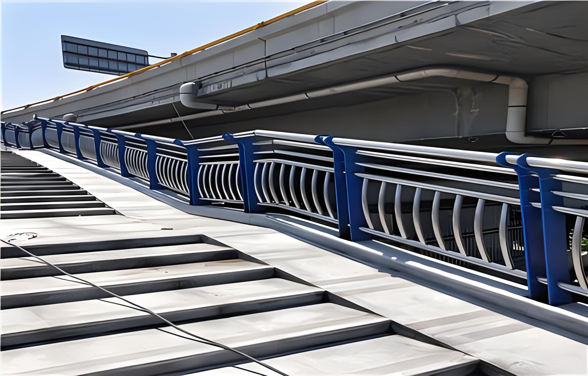成都不锈钢桥梁护栏维护方案：确保安全，延长使用寿命